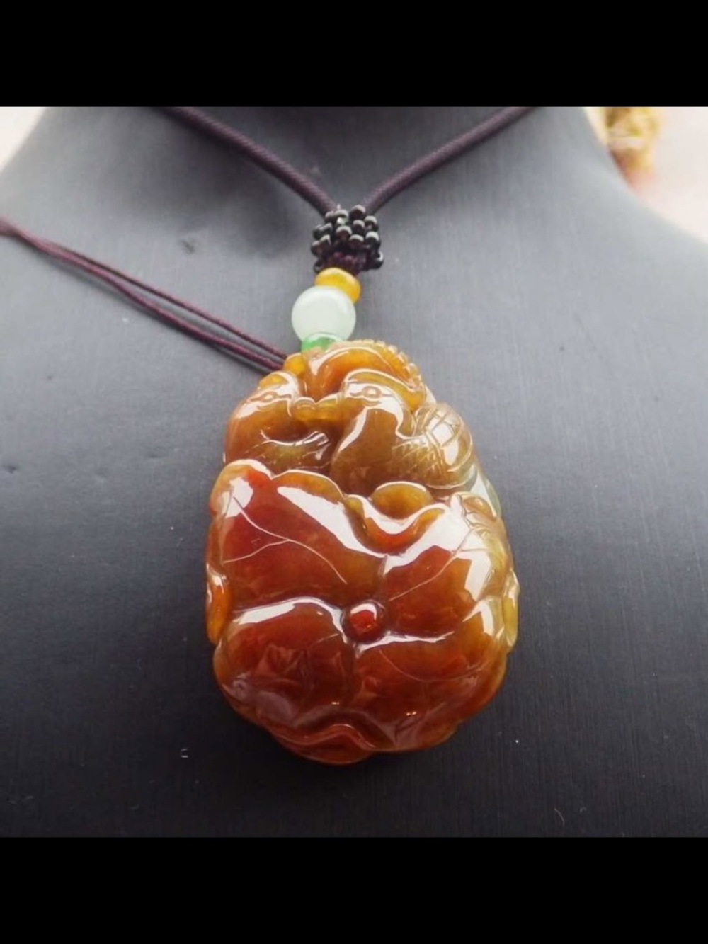 Red jadeite jade mandarin duck lotus flower bird certificate pendant